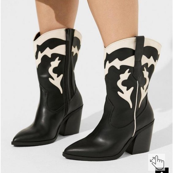 torrid Shoes - Torrid Western Embroidered Booties WW - Size 9